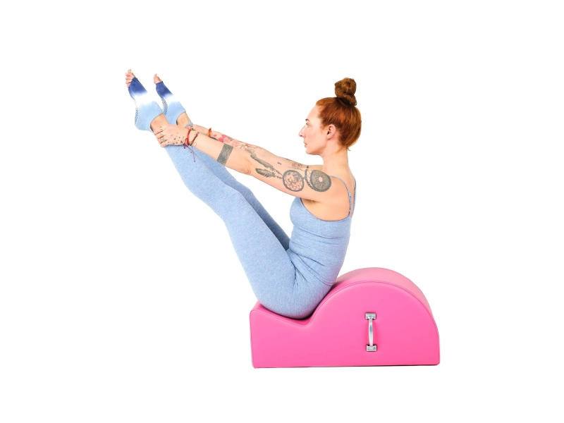 bai-tap-pilates-open-leg-rocker3 Bài tập Pilates Open Leg Rocker - Lợi ích, các bước thực hiện