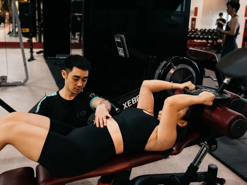 Phòng tập Diamond Fitness Center