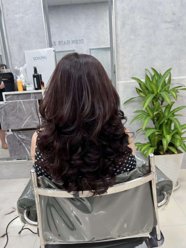 Top 10 Tiệm Cắt Tóc Nữ Đẹp Nhất Trà Vinh: Khám Phá Phong Cách Mới