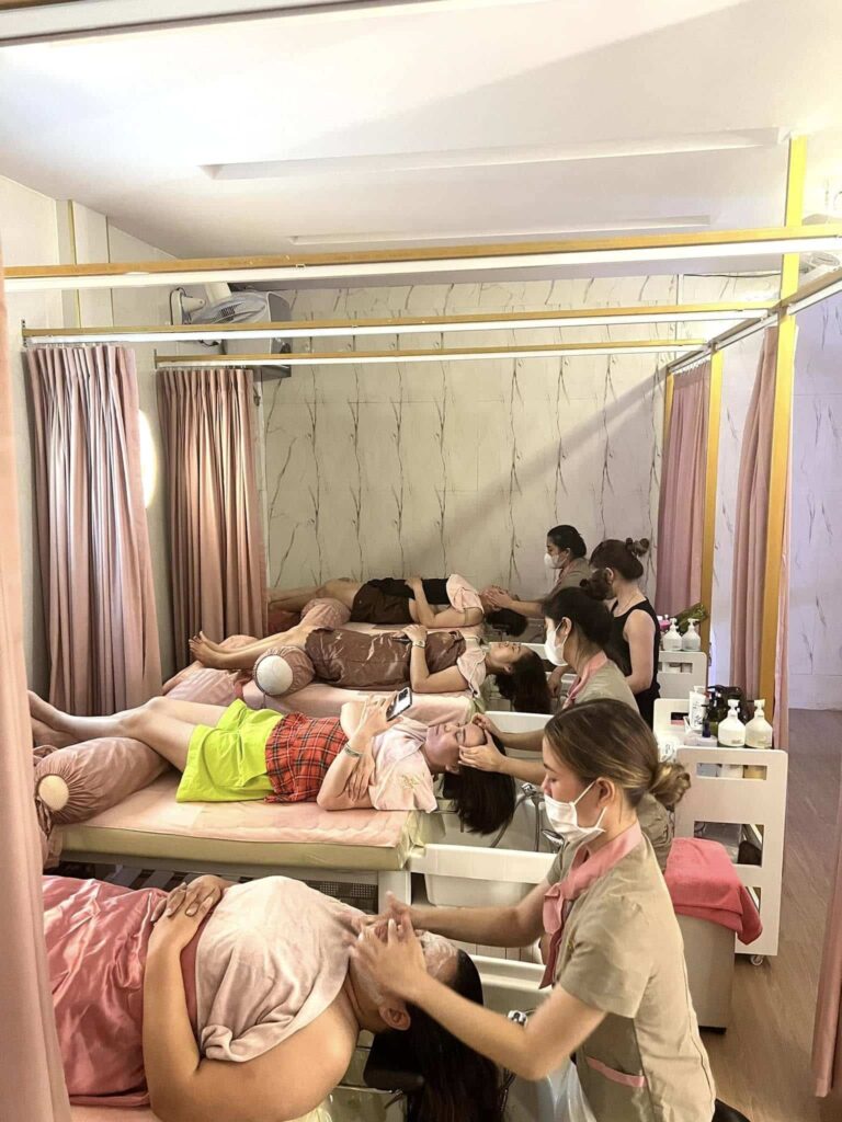 goi-dau-duong-sinh-tai-hue-1-min-768x1024-1 Địa chỉ gội đầu dưỡng sinh tại Huế