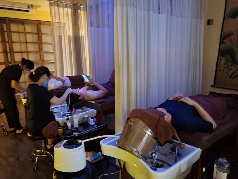 Gội đầu dưỡng sinh tại AMOR Thảo Mộc Gội đầu dưỡng sinh tại AMOR Thảo Mộc