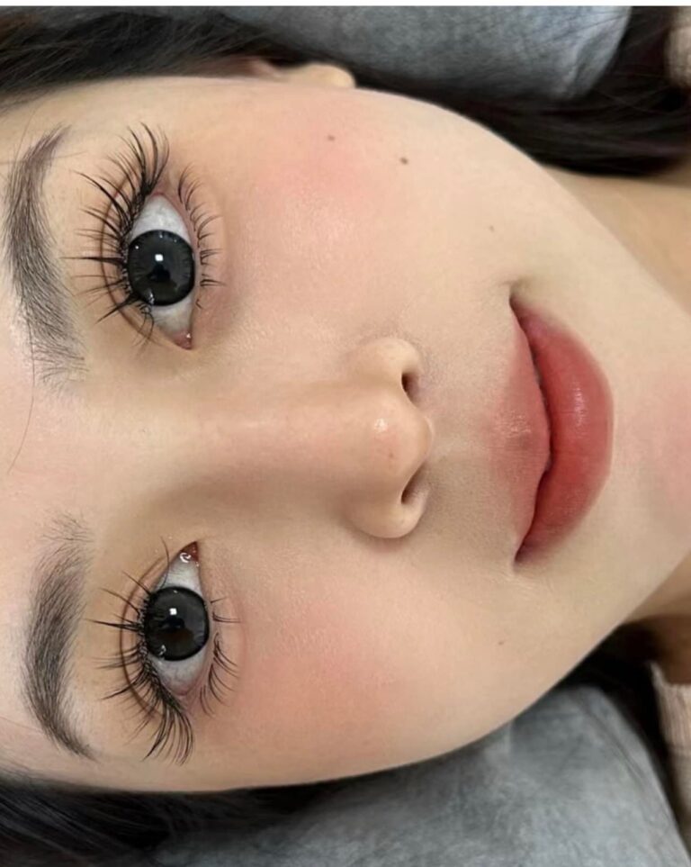 Nối Mi Mắt Ướt: Bí Quyết Tạo Điểm Nhấn Quyến Rũ Tự Nhiên