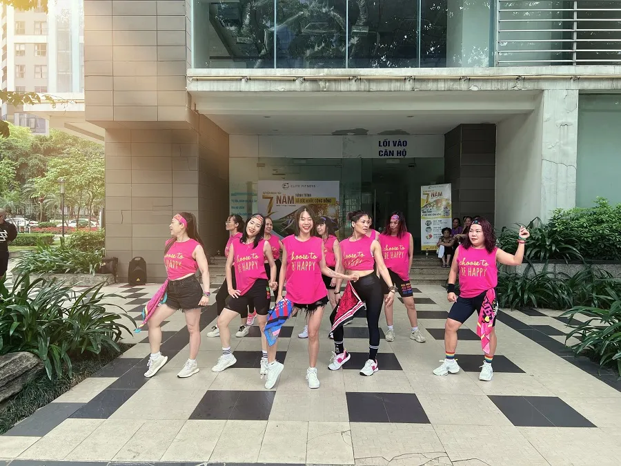 Lớp học nhảy zumba tại Elite Fitness Lớp học nhảy zumba tại Elite Fitness