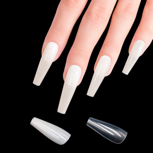 Móng Dài Sang Trọng: 12 Mẫu Nail Thời Thượng Ai Cũng Mê 1 mẫu móng tay dài