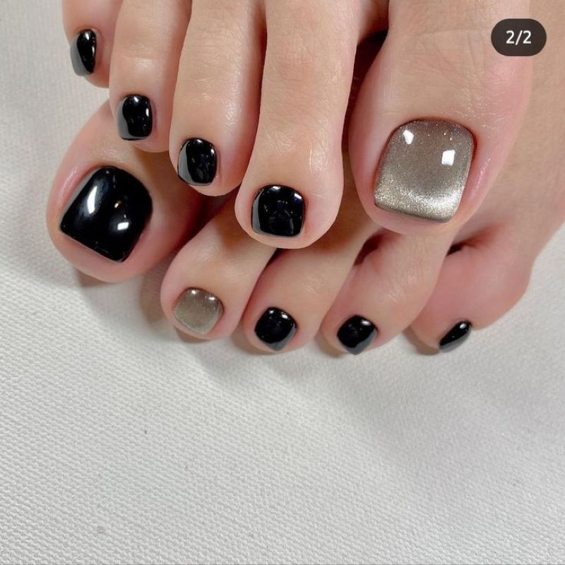 mẫu nail chân đẹp màu đen