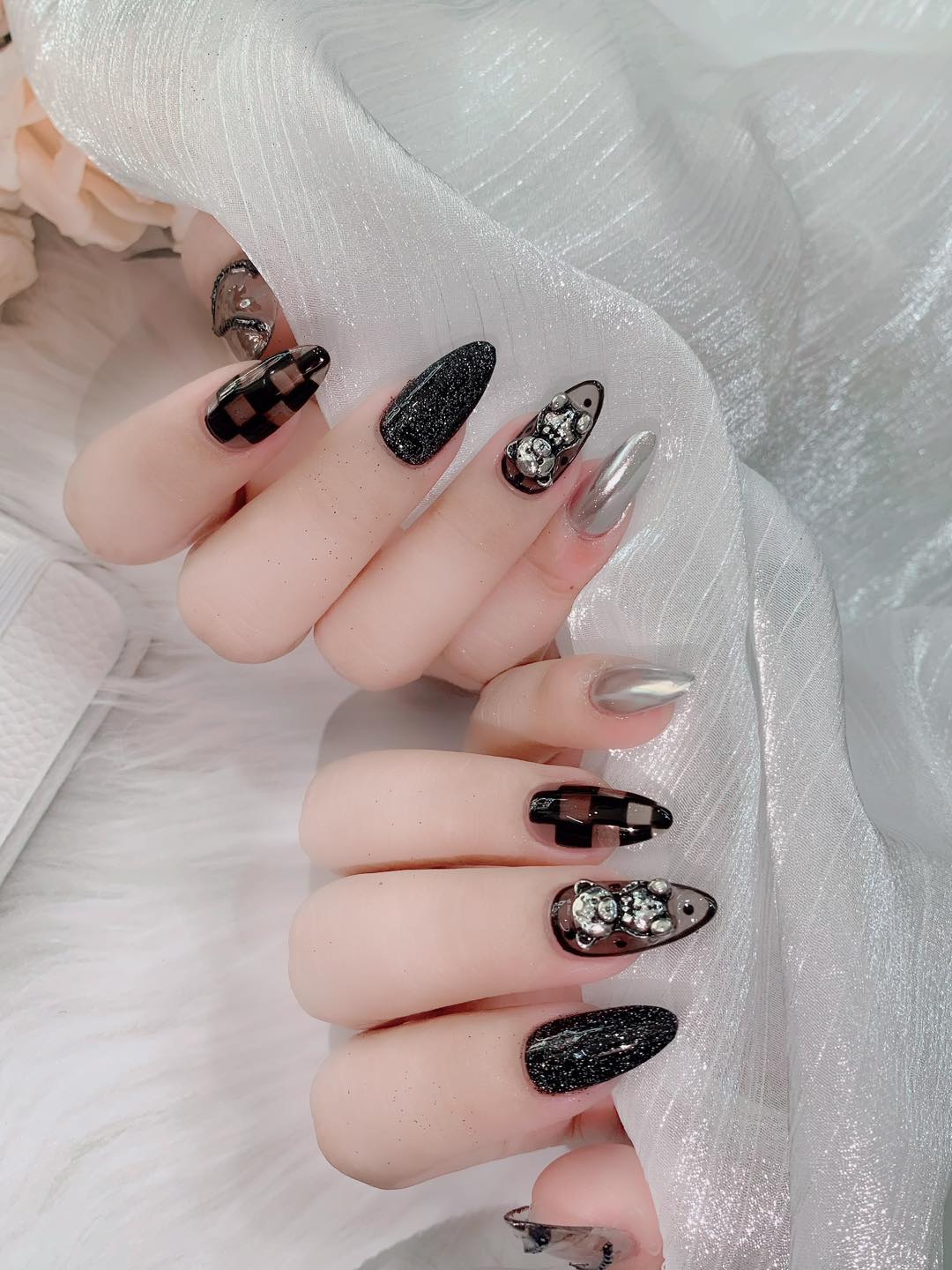 Ami Nail