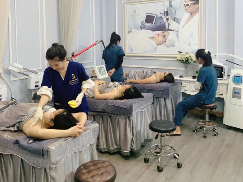 Viện thẩm mỹ quốc tế Royal.