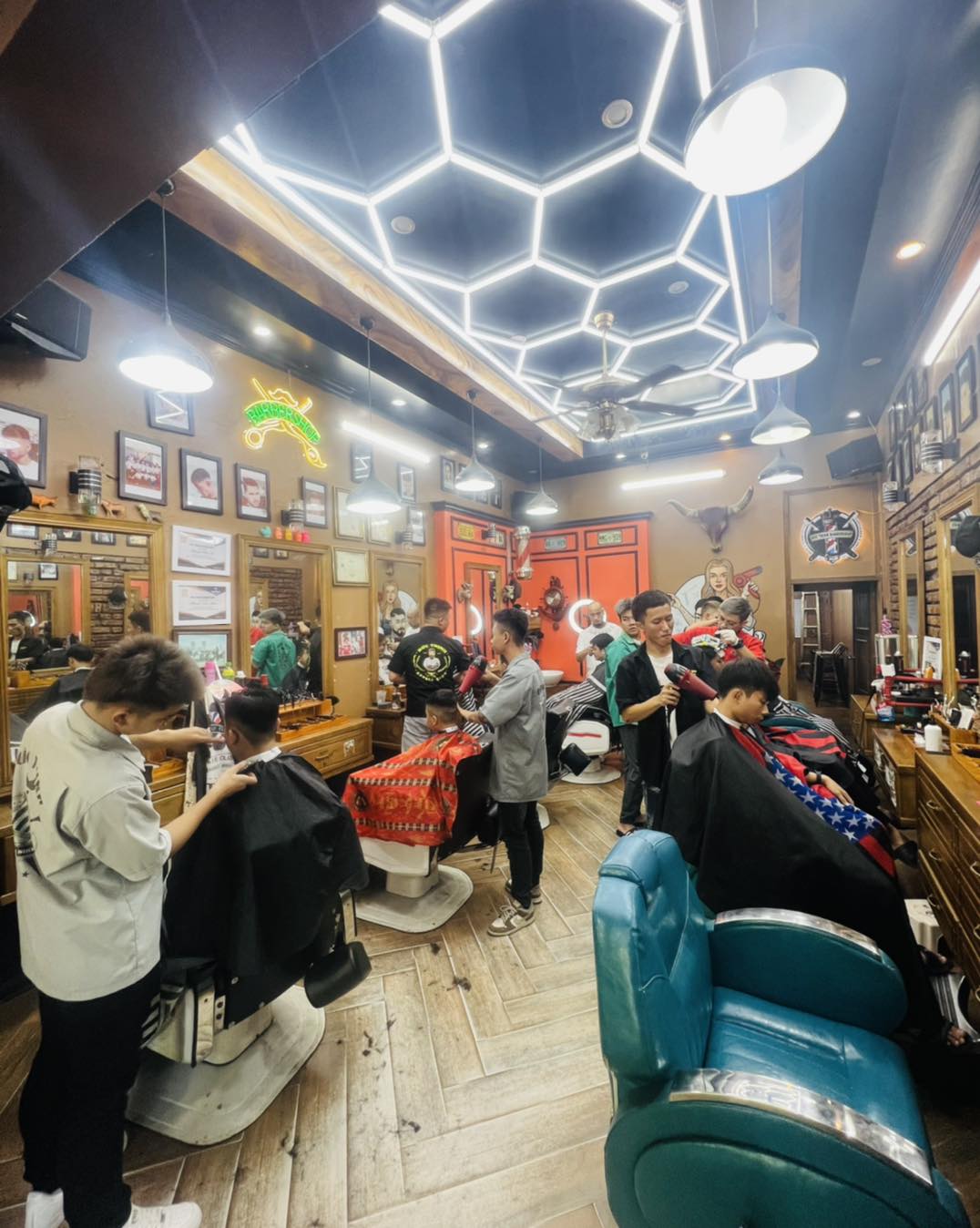 Đức Thịnh Barber Shop - Tiệm Cắt Tóc Nam Đẹp Ở Thanh Hóa