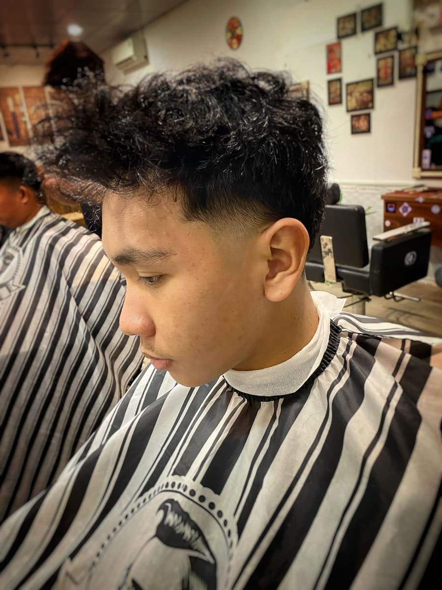 Tiệm Hớt Tóc – 1995 Tiệm Hớt Tóc – 1995