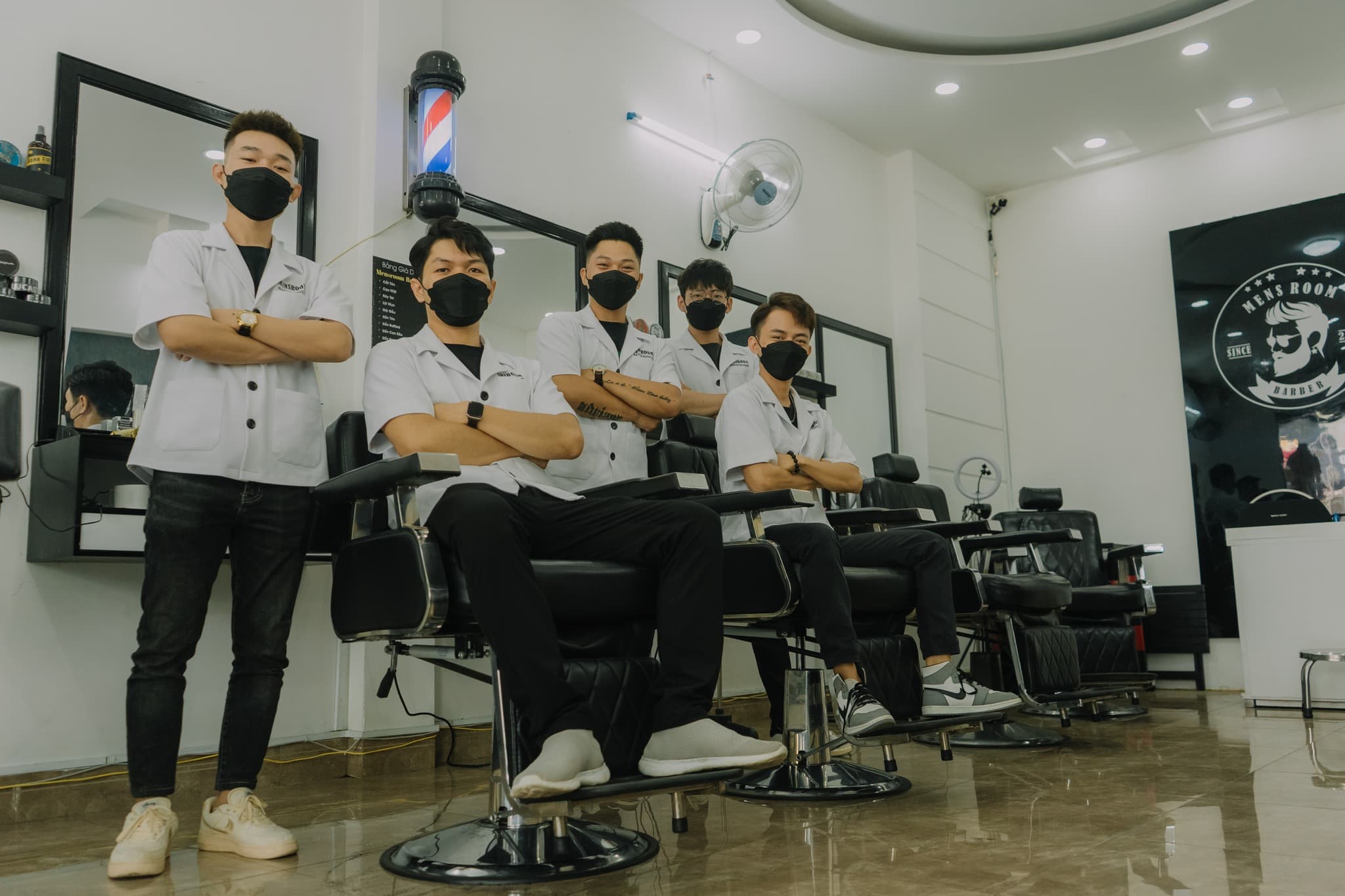 Mens Room Barber Shop - Tiệm Cắt Tóc Nam Ở Quy Nhơn Mens Room Barber Shop - Tiệm Cắt Tóc Nam Ở Quy Nhơn