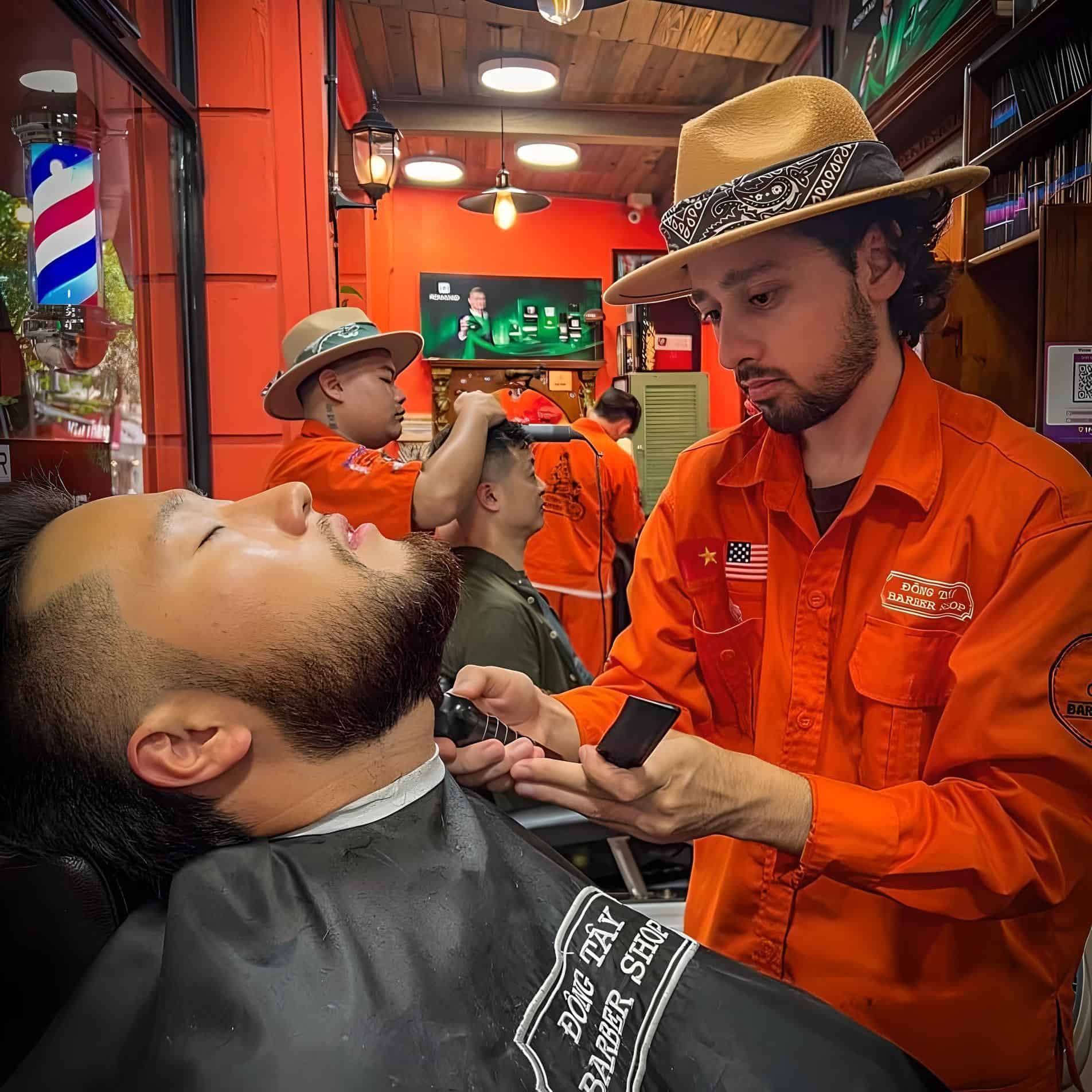 Đông Tây Barbershop - Tiệm Cắt Tóc Nam Ở Quy Nhơn Đông Tây Barbershop - Tiệm Cắt Tóc Nam Ở Quy Nhơn