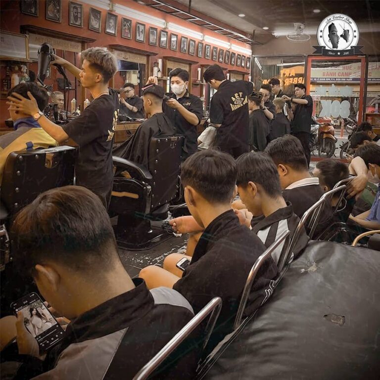 Top 4 Tiệm Cắt Tóc Nam “Hot” Nhất Quận 2: Địa Điểm Được Săn Đón