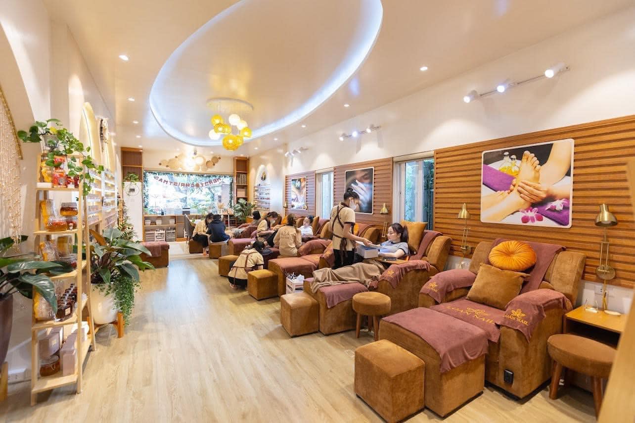 Loan Nail - Tiệm nail cao cấp tại Móng Cái Loan Nail - Tiệm nail cao cấp tại Móng Cái