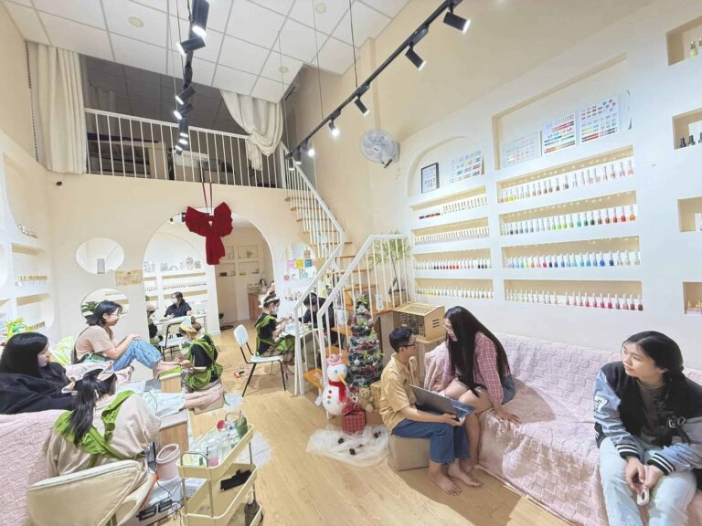 Top 10 Tiệm Nail Gò Vấp Được Yêu Thích Nhất: Khám Phá Ngay!