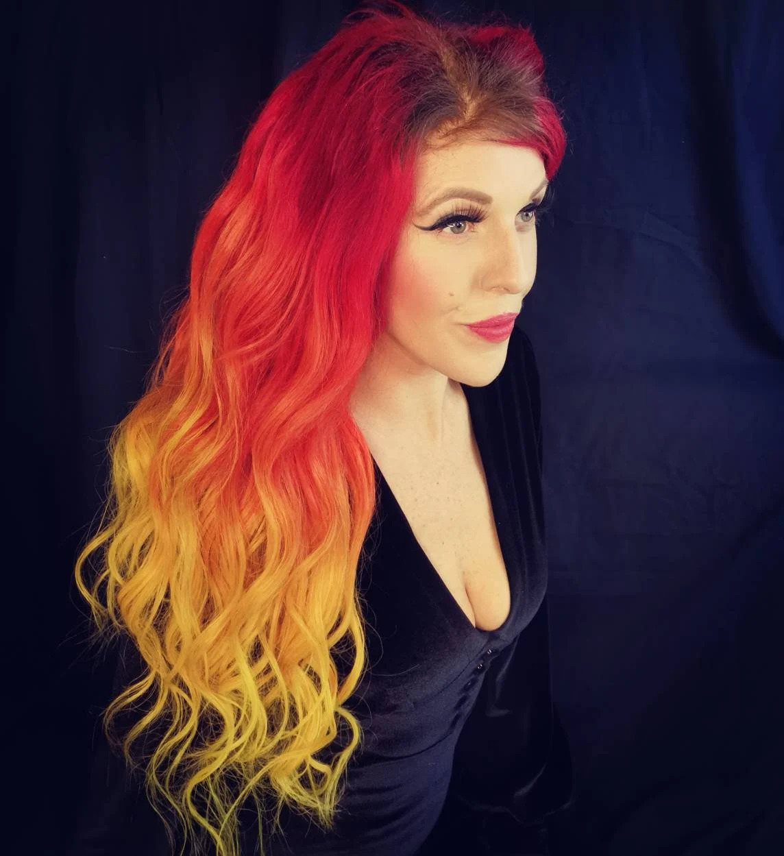 Phá cách với tóc đỏ nối light vàng Phá cách với tóc đỏ nối light vàng