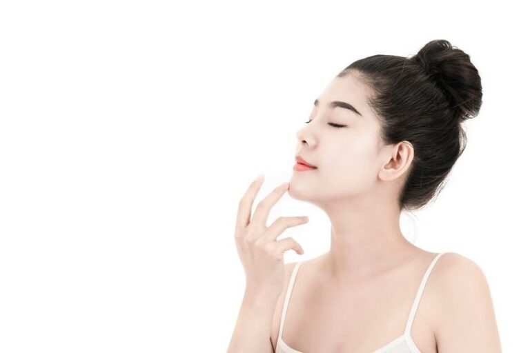 Alpha Arbutin dưỡng da trắng sáng ứng dụng hiệu quả trong ngành làm đẹp