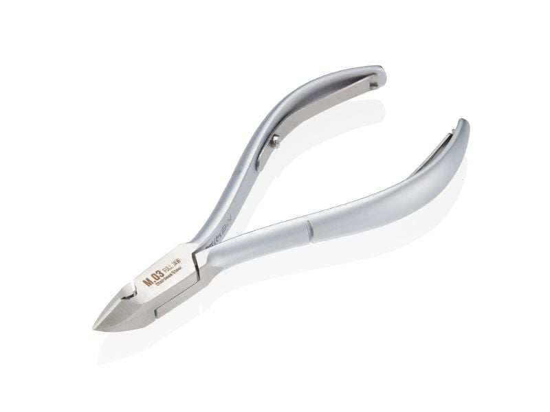 Kềm cắt móng mang lại sự chính xác cao trong việc tạo hình móng