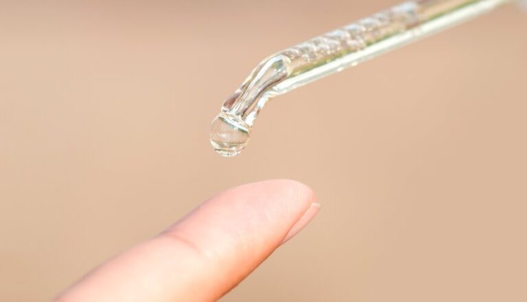 BHA là gì và cách dùng BHA cho chu trình chăm sóc da hoàn hảo