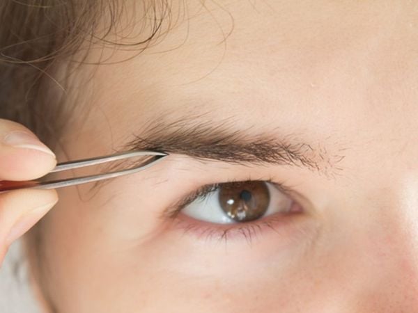 cach-nho-long-may-5_d6d10b8f52164598b972c2edd0199db5_grande Tác hại khi nhổ lông mày không đúng cách