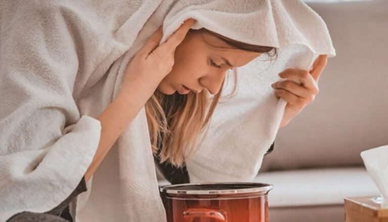 Lưu ý quan trọng xông mặt trị mụn hiệu quả nhất