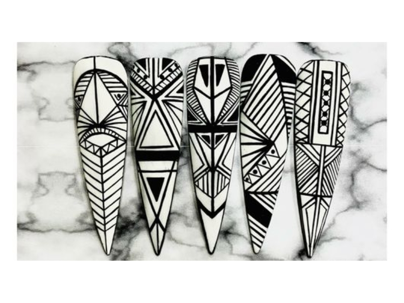 Nail box họa tiết mạnh mẽ, thể hiện phong thái quyền lực