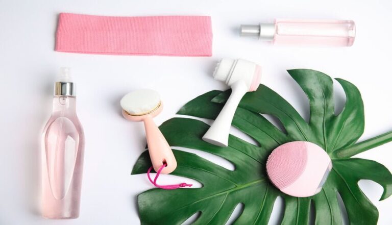 5 dụng cụ rửa mặt hot nhất được phái đẹp yêu thích