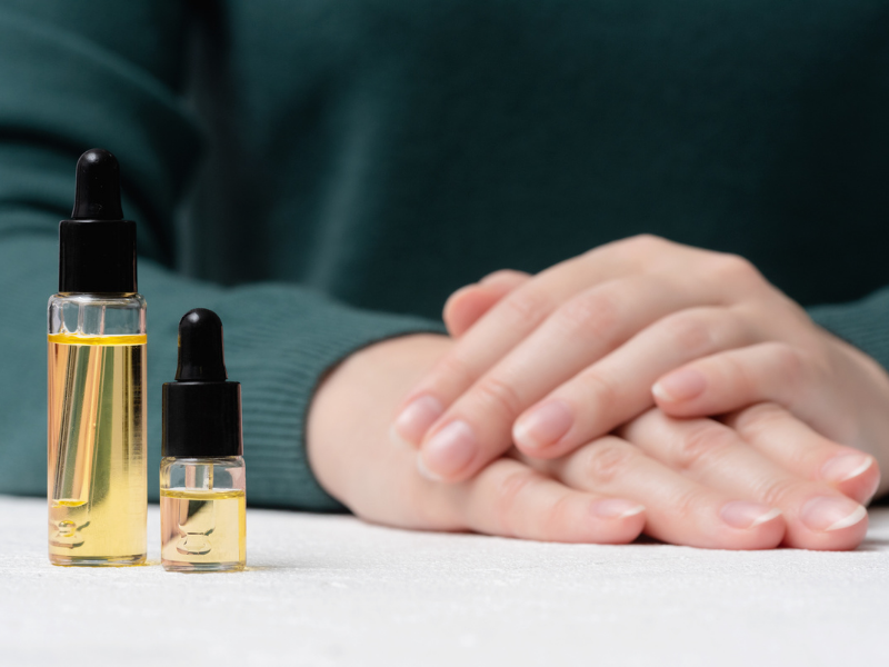 lam-mong-tay-nhanh-dai-trong-1-dem-2_a0f95a41881d47ecbd24315dc9047391 Dưỡng móng với dầu tự nhiên