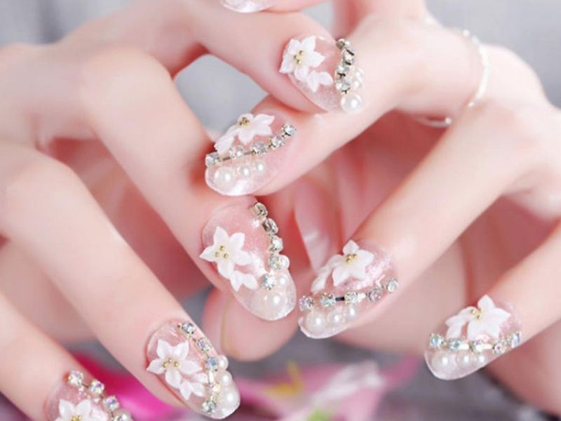 mau-nail-tet-5_32c46598fd2449e494f4880aac7123e7 Mẫu Nail đính đá pha lê Swarovski