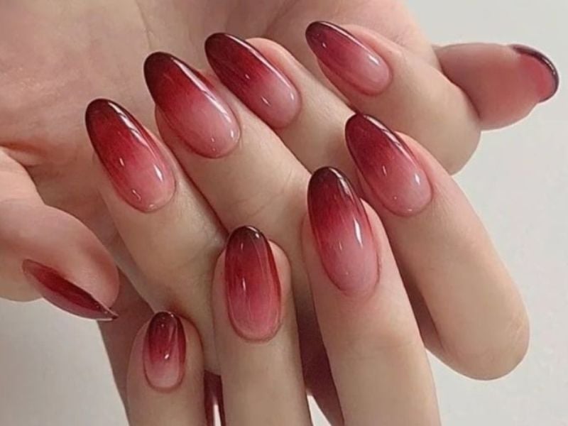 mau-nail-tet-8_5c6b14b530fc4e278b2b1c7213163eb4 Mẫu nail đỏ gradient