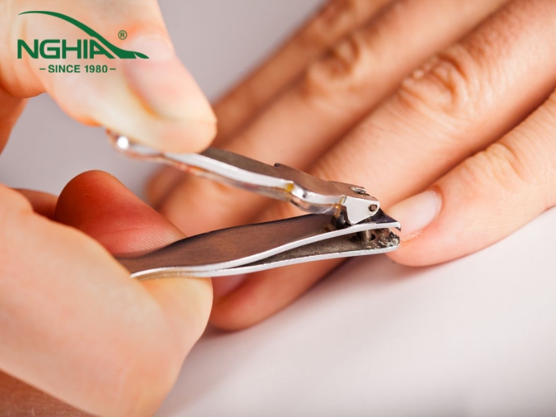 o-khong-nen-dung-chung-bam-mong-tay-2_3af786e2130d4c4bb07e2aa2554721e3 Hướng dẫn cách bấm móng tay đúng cách