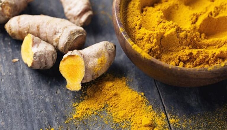 Bí quyết làm mặt nạ tinh bột nghệ sáng mịn da mờ thâm hiệu quả với 5 công thức độc đáo