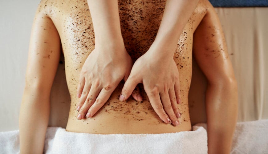 tẩy tế bào chết toàn thân đúng cách