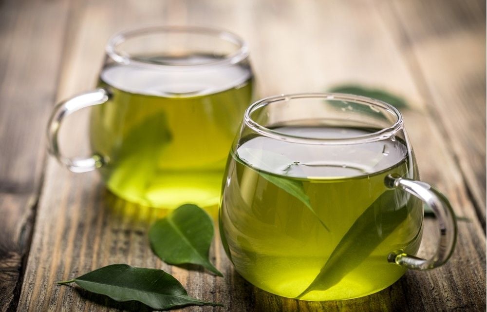 Trị viêm nang lông bằng lá trà xanh