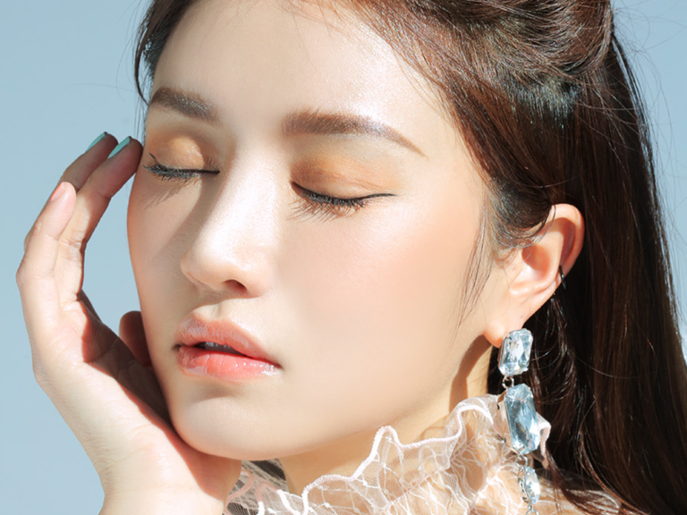 6 kiểu trang điểm son đỏ quyến rũ, thời thượng bạn nên thử ngay