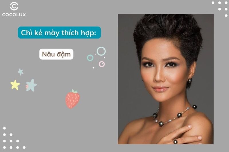 Chọn màu chân màu với màu đen kết hợp cùng đường viền nâu đậm với những cô nàng sở hữu làn da ngăm đen cá tính