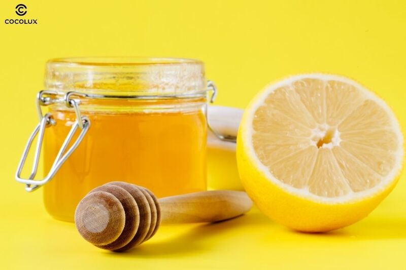 cách trị thâm môi bằng mật ong và chanh