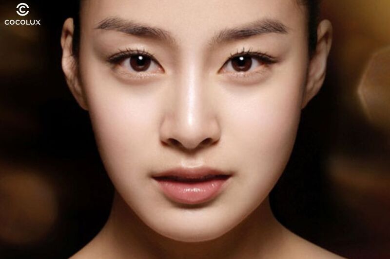 Kẻ chân mày cho mắt xếch